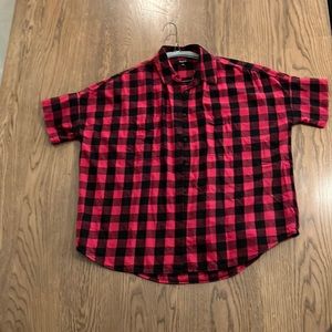 Madewell Oversized button down short sleeve shirt, black and red buffalo check